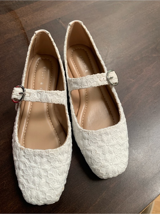 Kelly & Katie Shoes - Kelly & Katie White Lace Mary Jane Flats
